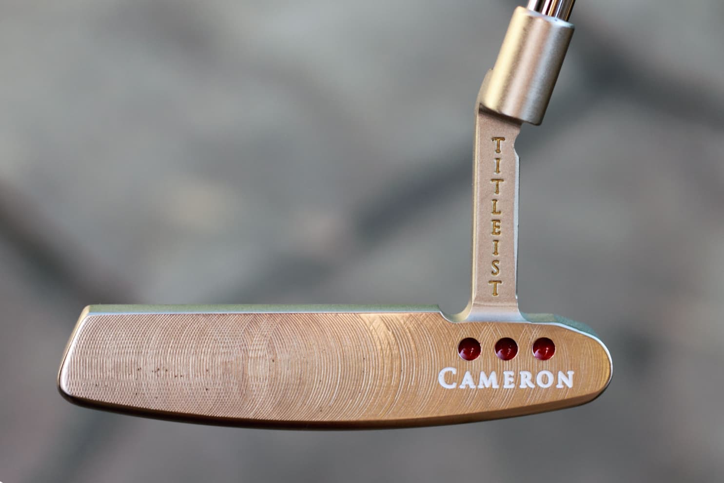 Plumber's neck hosel on a Scotty Cameron Mil-Spec blade putter